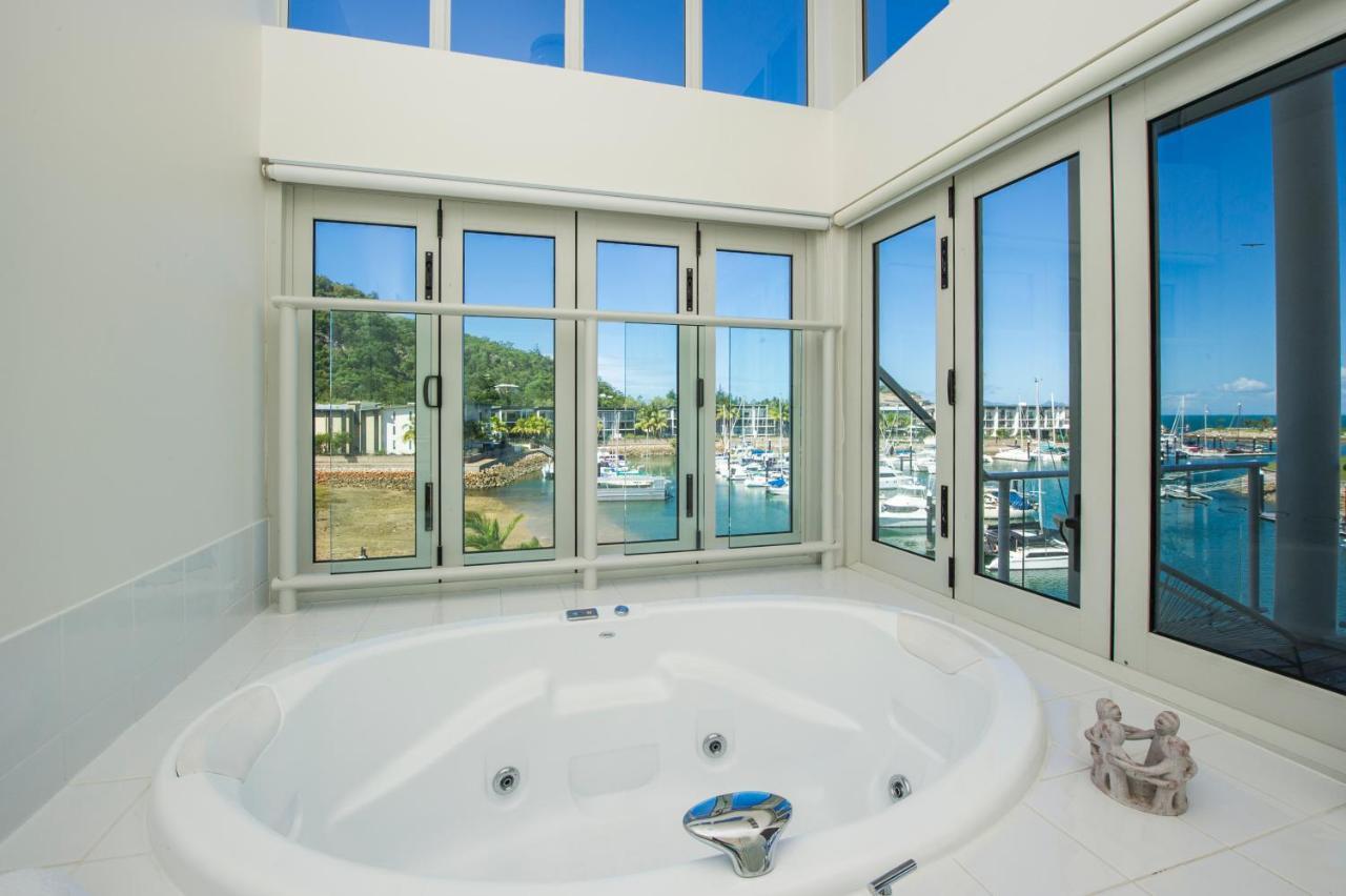 Beachside Magnetic Harbour Apartments Nelly Bay Екстериор снимка