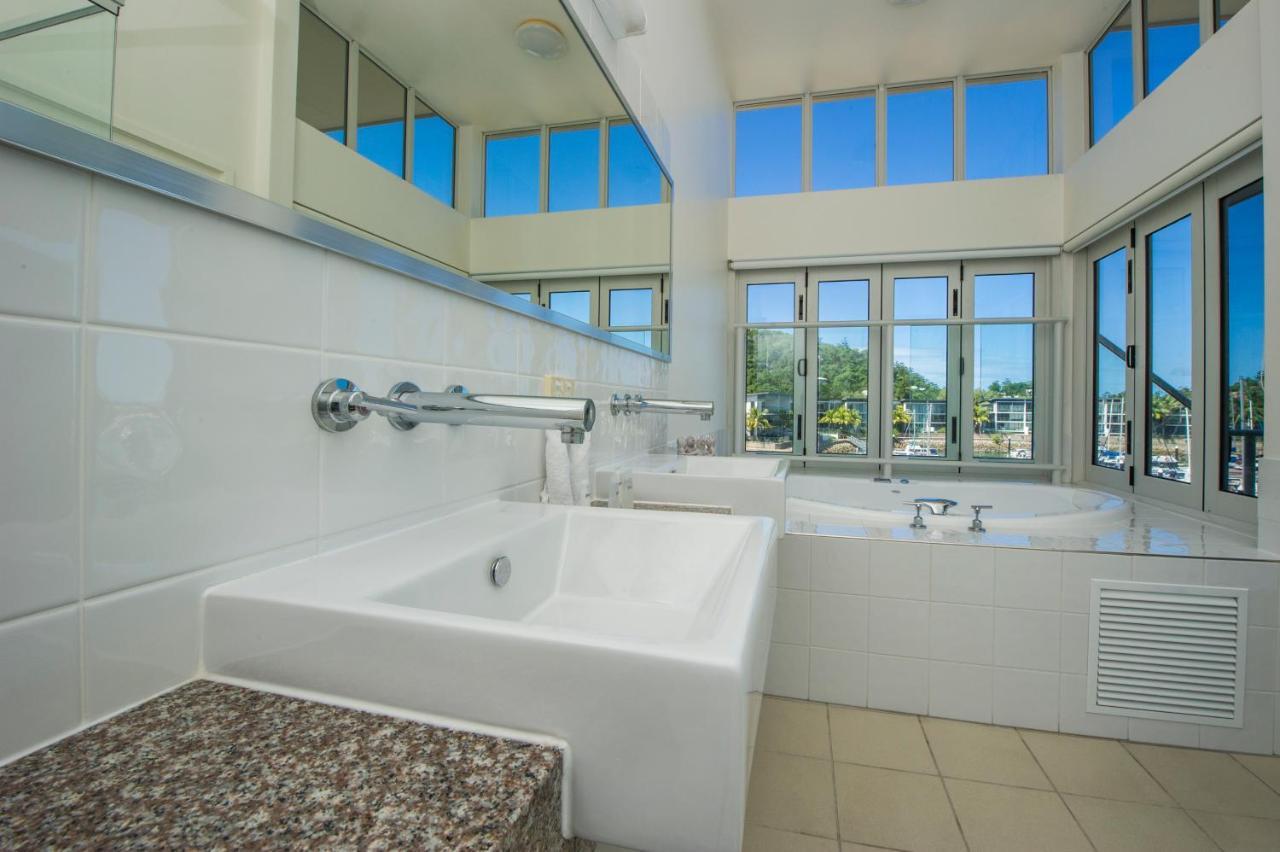 Beachside Magnetic Harbour Apartments Nelly Bay Екстериор снимка