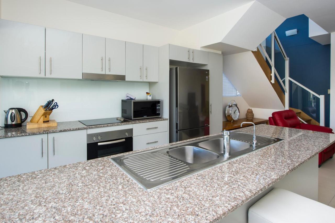 Beachside Magnetic Harbour Apartments Nelly Bay Екстериор снимка