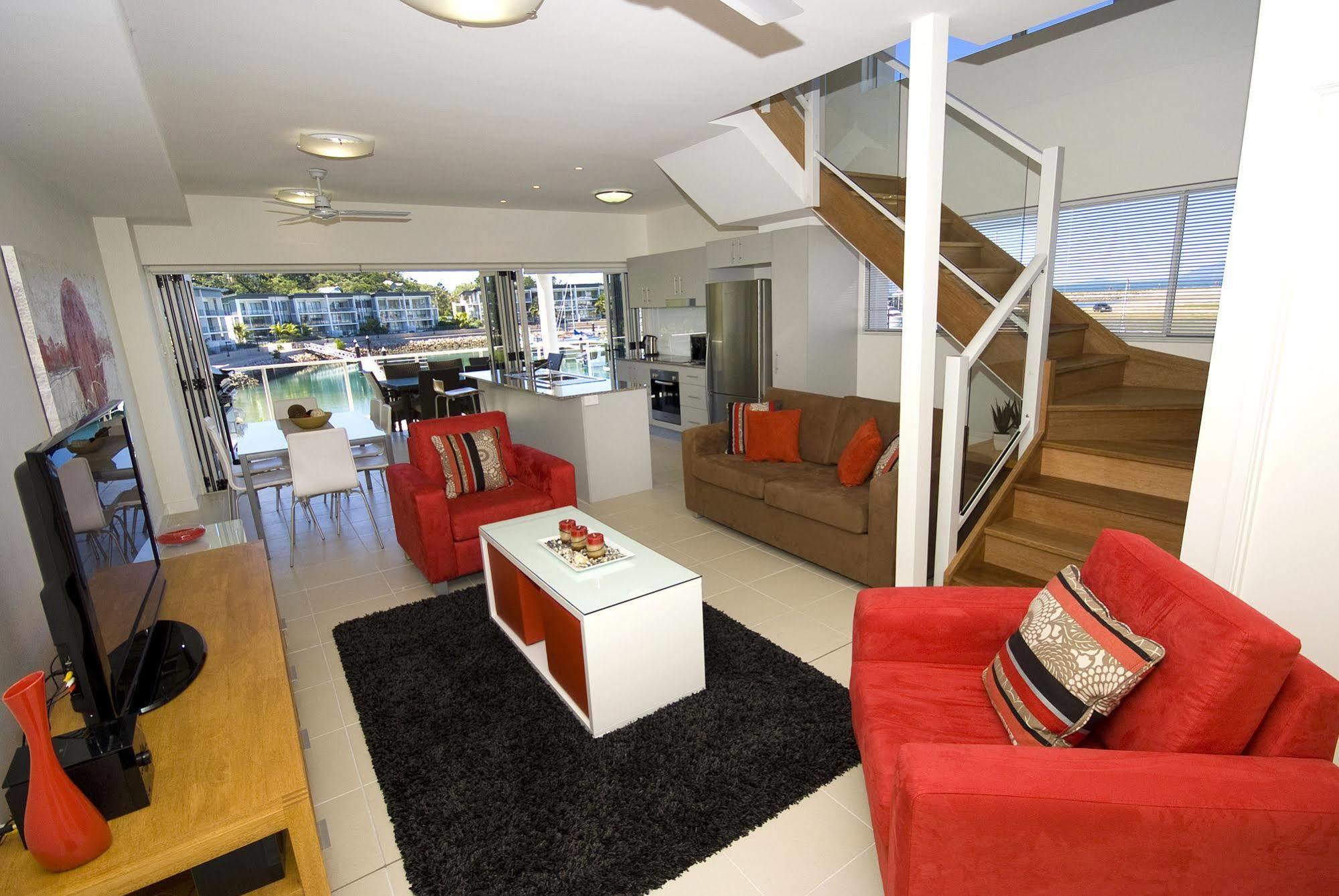 Beachside Magnetic Harbour Apartments Nelly Bay Екстериор снимка