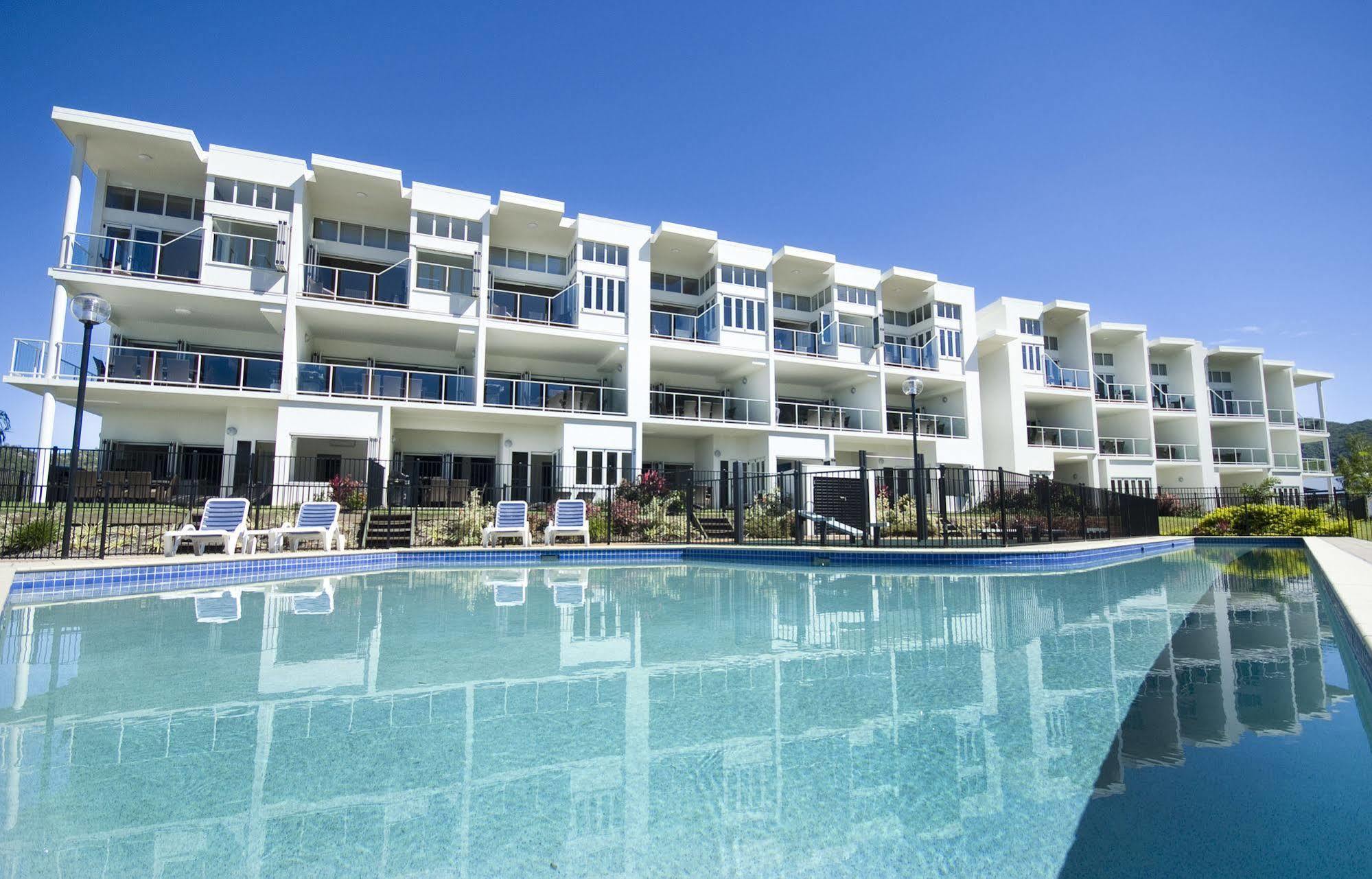 Beachside Magnetic Harbour Apartments Nelly Bay Екстериор снимка